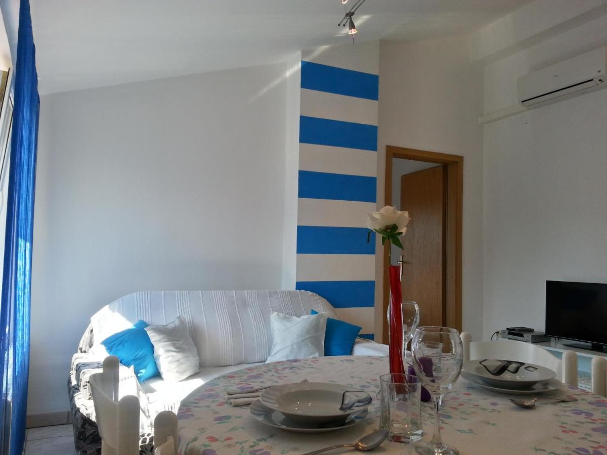 Apartmani Elena Malinska Esterno foto