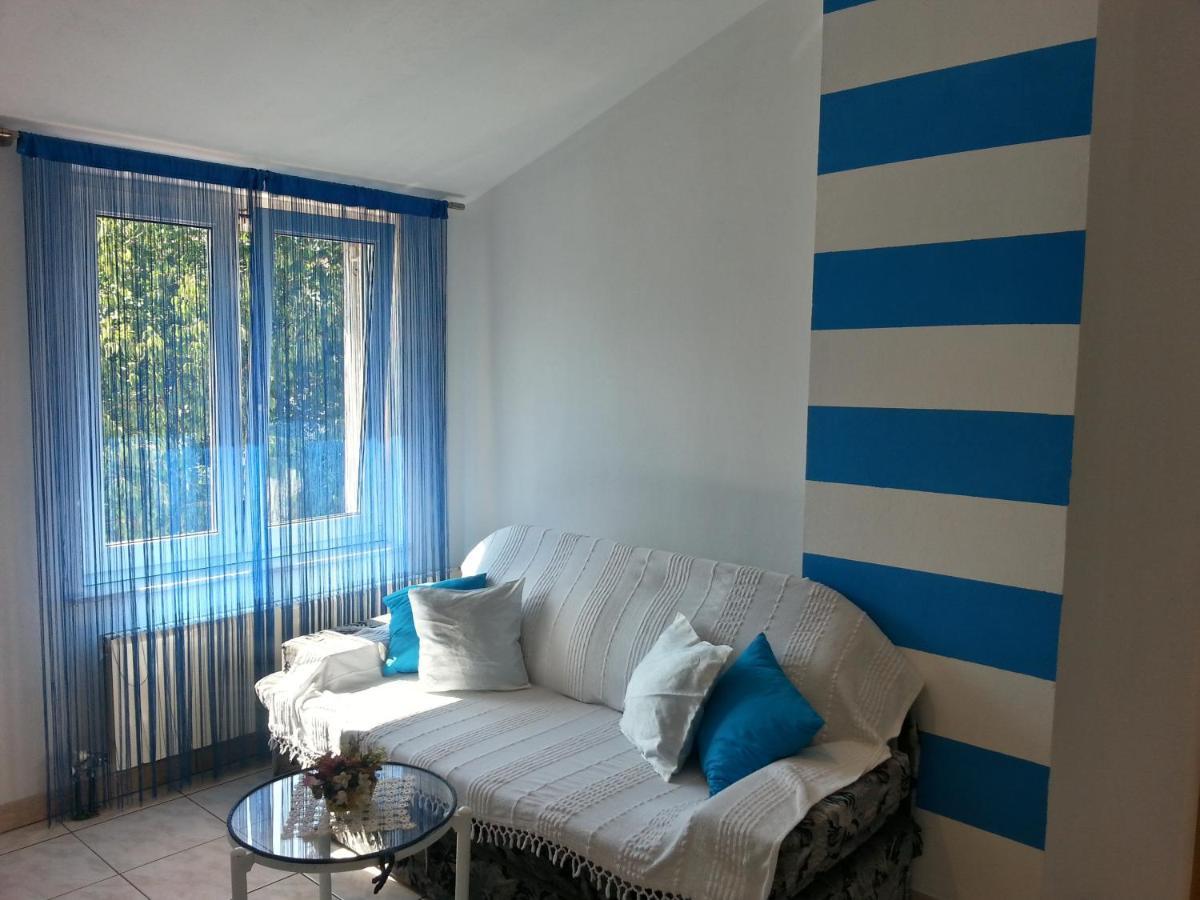 Apartmani Elena Malinska Esterno foto