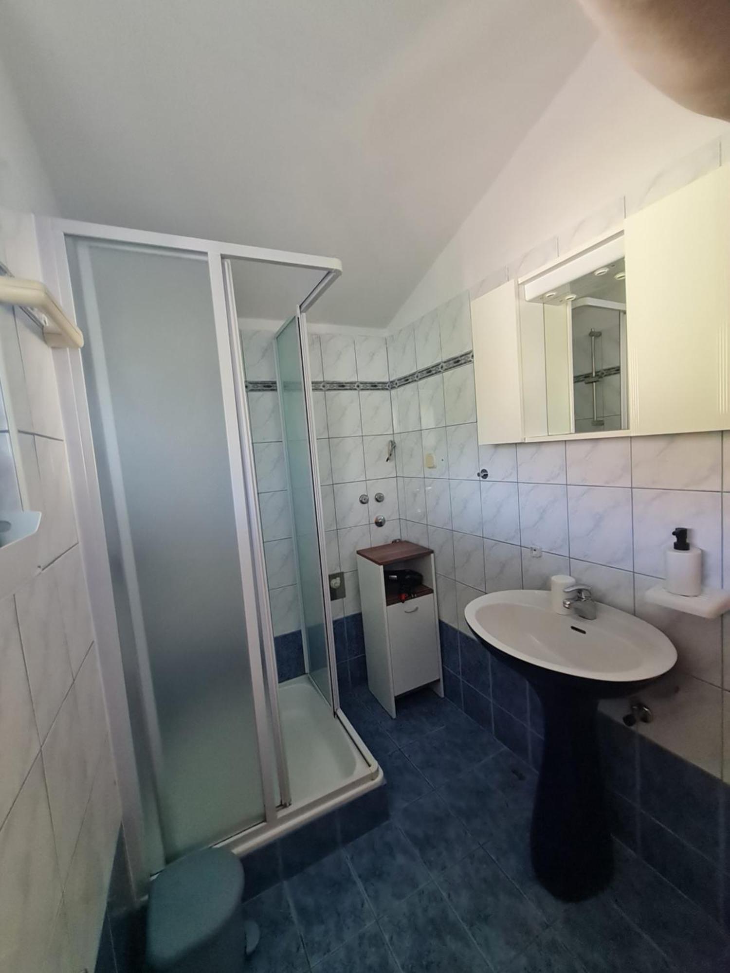 Apartmani Elena Malinska Camera foto
